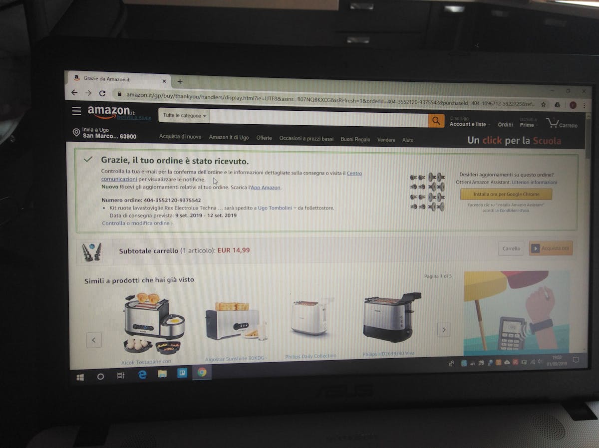 casual mom outfit jeans white tee elevated basic style 5 minutes